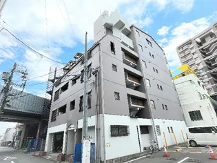 シャトー山田【4階】の外観