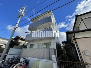 スリーアイの画像