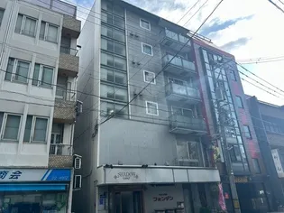 フェニックスコート順化の画像