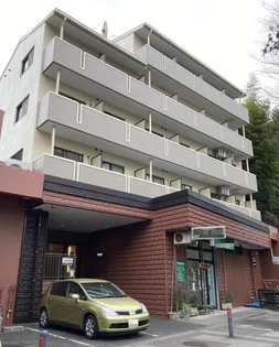 ピースフルハウス【3階】の外観