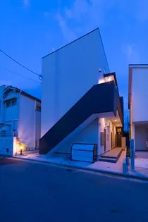 大阪府堺市堺区香ヶ丘町2【アパート】の外観