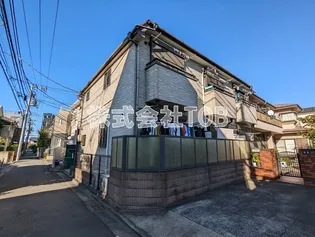 カサ・アギーラ【1階】の外観