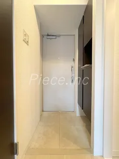 グレース元今里【8階】の玄関