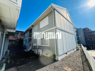 ファミールコート善行A【1階】の外観