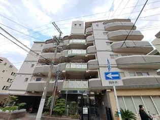 三福ロイヤルマンション【4階】の外観