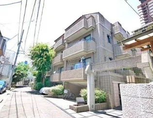 グランドメゾン北新宿【3階】の外観