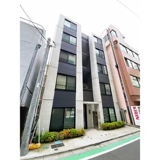 東京都新宿区四谷三栄町【マンション】の外観