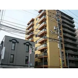 ナンディーヌトレーズの画像