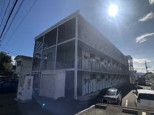 レオパレス柏谷【3階】の外観