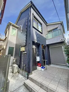 パインB棟【1階】の外観