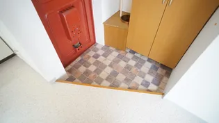 メゾン新町【3階】の玄関