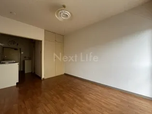 コーポリバーサイド【2階】の居間