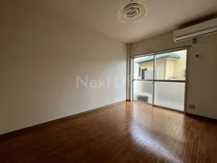 コーポリバーサイド【2階】の居間