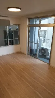 鈴木ビル【3階】の外観