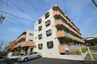 メゾンパルファンの画像