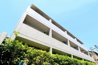 東京都新宿区早稲田南町【マンション】の外観