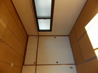 ユーアイハイツ【2階】の内装