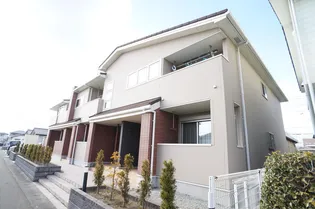 イーストヴィラ【1階】の外観