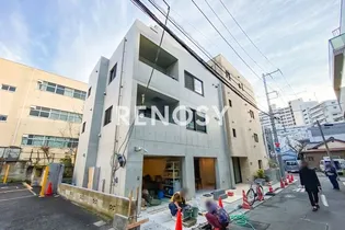 エヌフラット中目黒【1階】の外観