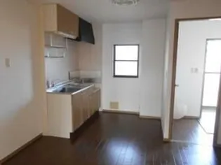 グランシャリオ A【2階】の居間