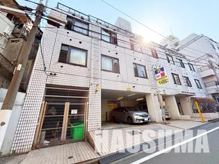 ウエストインパート18【1階】の外観