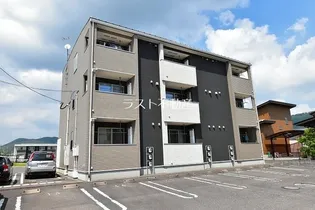 鹿児島県薩摩川内市天辰町【アパート】の外観