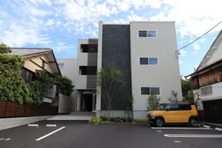 高知県高知市鷹匠町2【マンション】の外観