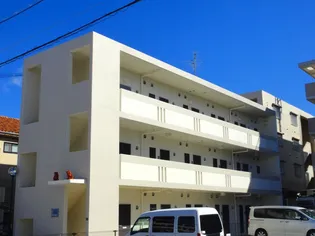 沖縄県那覇市天久1【アパート】の外観