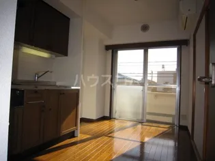 コートエスタ【1階】の居間