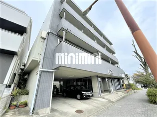 オルフェーブルナガタ【3階】の外観