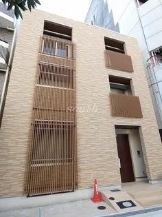 リレア コマダの画像