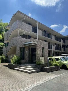 コンフォールクレール【3階】の外観