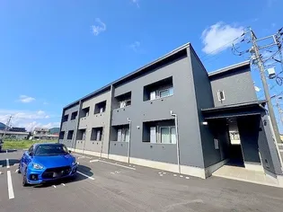 広島県三次市十日市西5【アパート】の外観