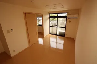 サンシャインハイツB【1階】の内装