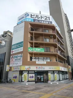 アルファビル【5階】の外観