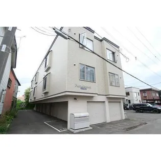 プルメリア菊水上町【2階】の外観