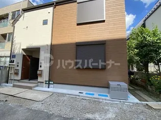 アリーフラット【1階】の外観