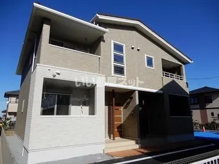 サンフローラ サカド【1階】の外観