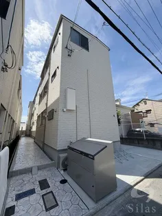 F ASECIA POLAKEの画像