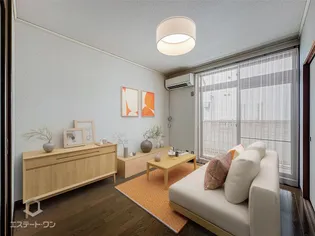 サンハイム榮【1階】の居間