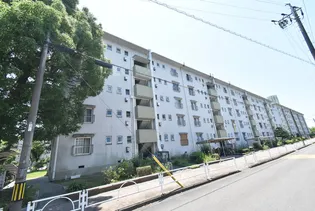 UR江南【3階】の外観