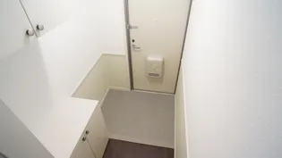 マルベリーハイツ【2階】の玄関