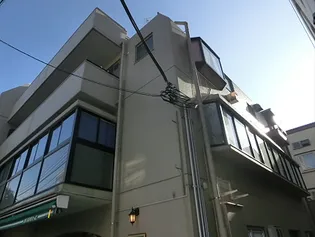 レジデンス初台【3階】の外観