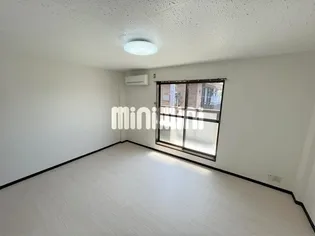 メローハウス【2階】の内装