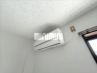 メローハウス【2階】の内装