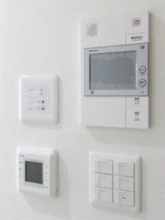 ディームス横濱青木町【2階】の内装