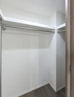 ディームス横濱青木町【2階】の内装