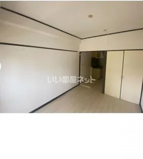 アクセス第5ビル佐賀駅南【1階】の居間