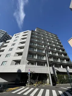 パ-クキュ-ブ四谷三丁目の外観