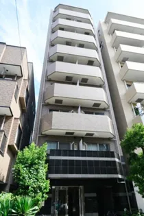 ロアール北新宿【6階】の外観